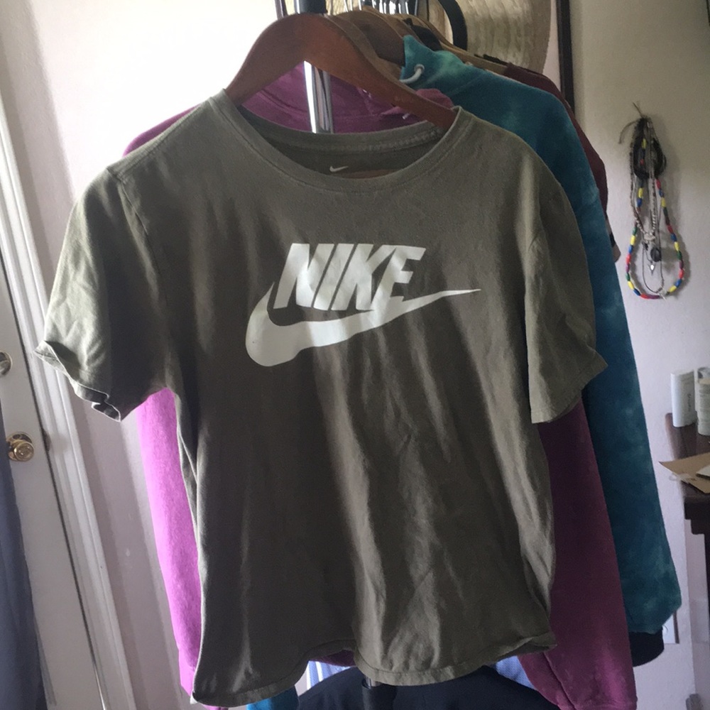 The chad shirt